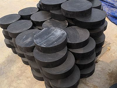 鼎城区板式橡胶支座由若干层橡胶片与薄钢板经加压硫化